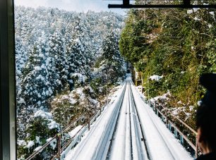 雪道をのぼる