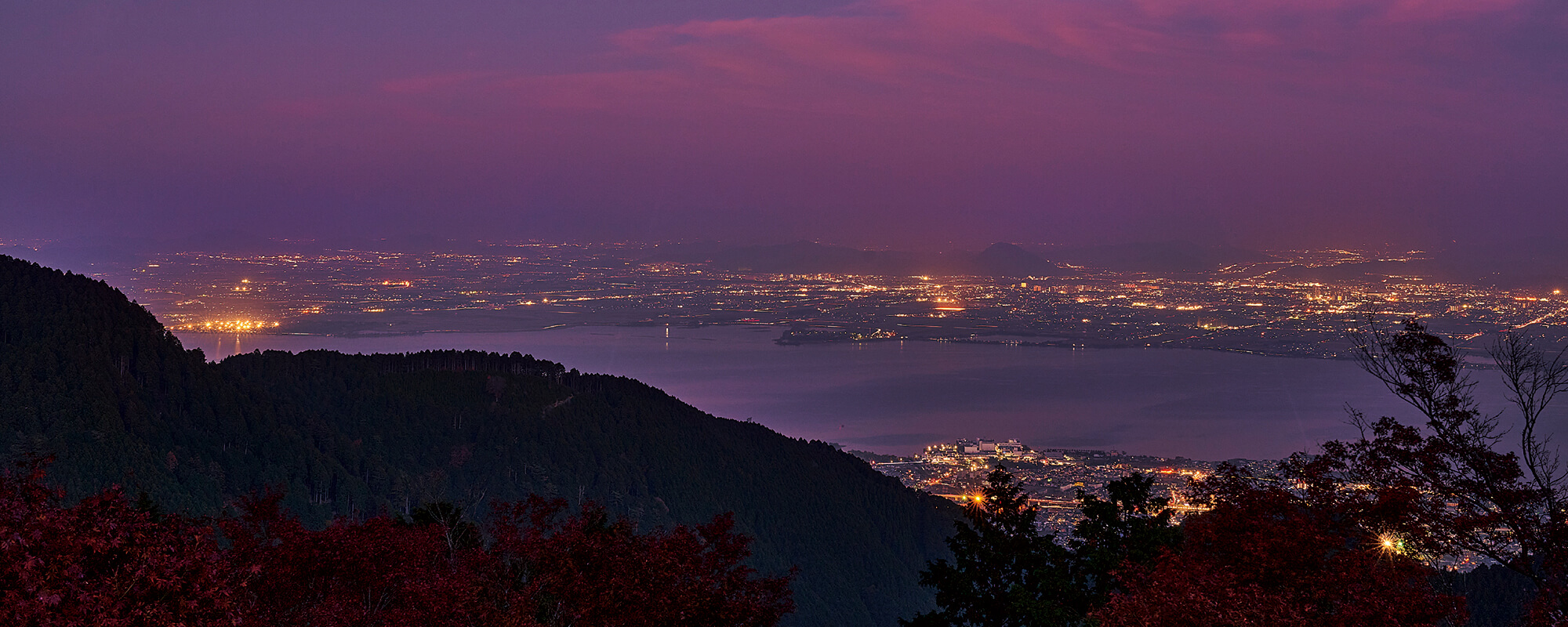 比叡山峰道レストラン＆展望台（南湖の夕景）