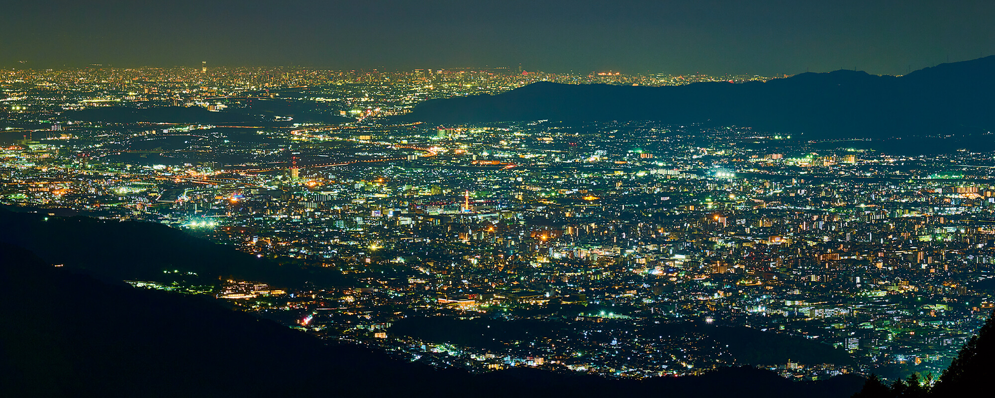 四明が嶽駐車場（京都市街〜大阪方面の夜景）